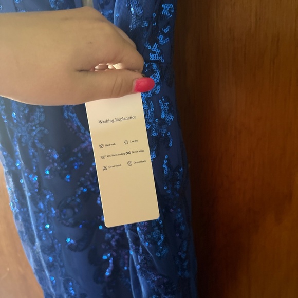 Blue prom dress - Picture 3 of 4